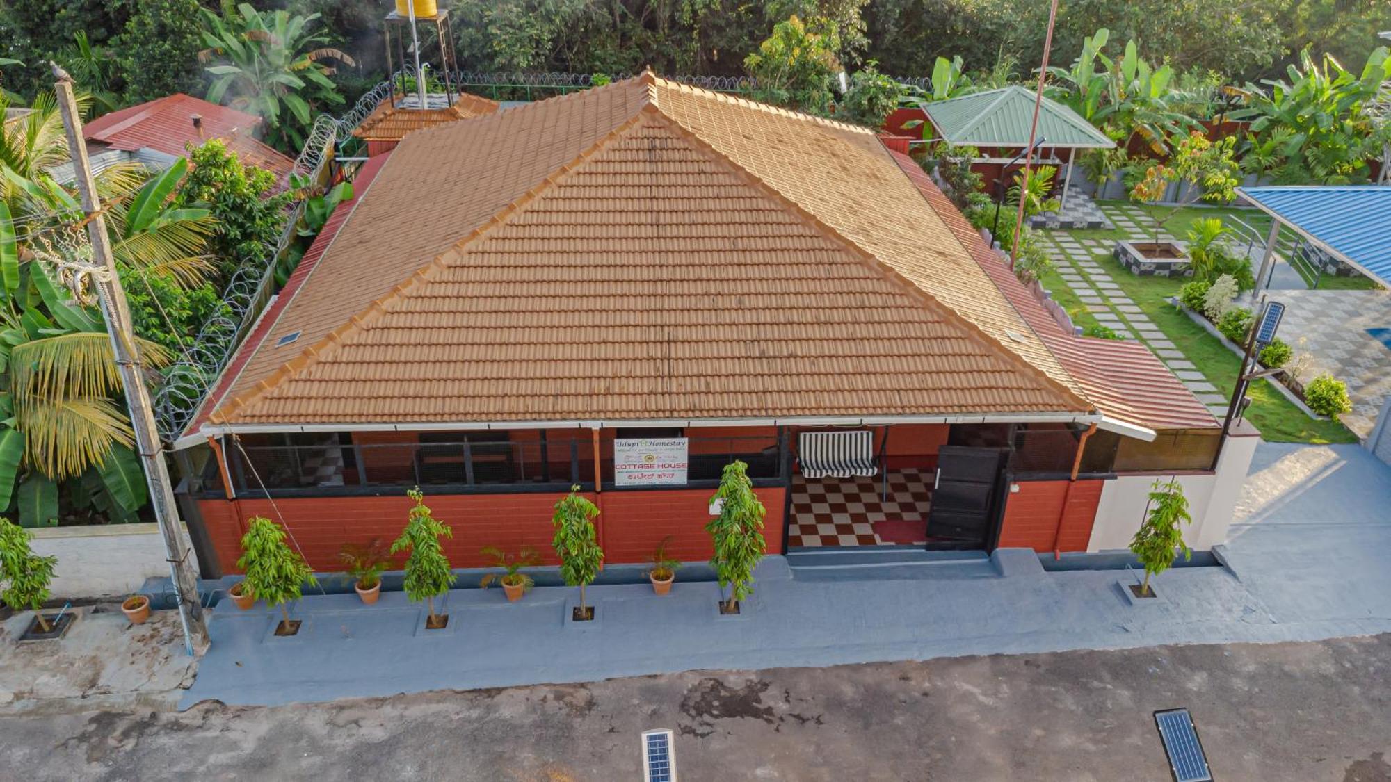 Udupi Homestay - Cottage House - Dendoorkatte Zewnętrze zdjęcie